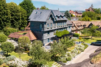 vue du ciel de la ferme saint siméon <p>vue du ciel de la ferme saint siméon</p>
